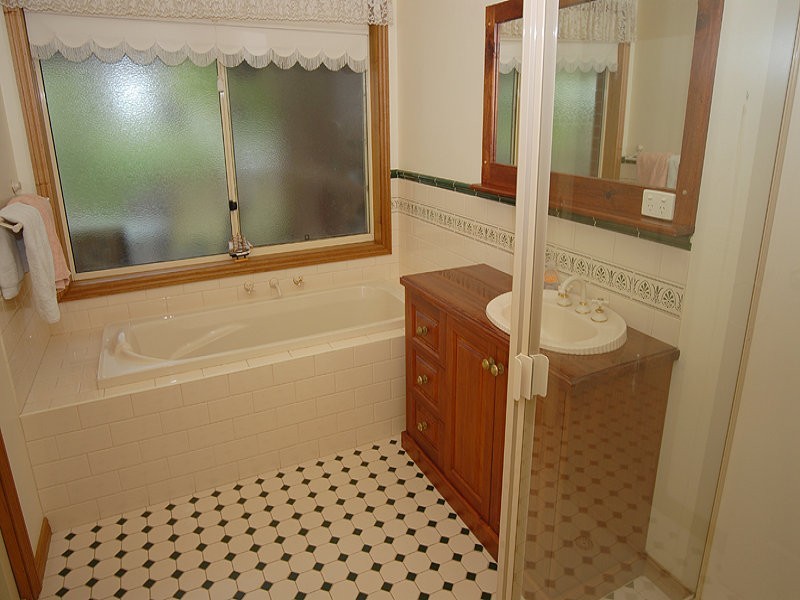 119 Strickland Parade, Brown Hill VIC 3350