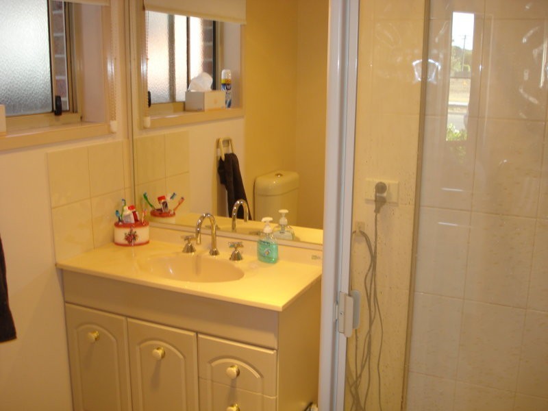 9 Regina Street, Mitchell Park VIC 3352