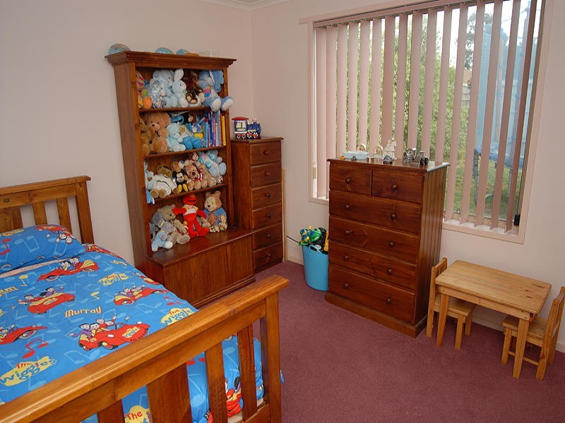 9 Regina Street, Mitchell Park VIC 3352