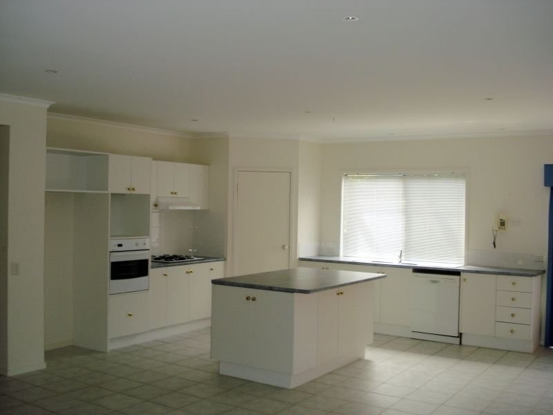 58 Robertson Drive, Alfredton VIC 3350