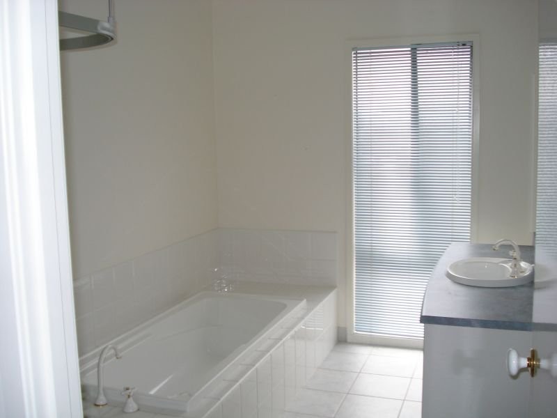 58 Robertson Drive, Alfredton VIC 3350