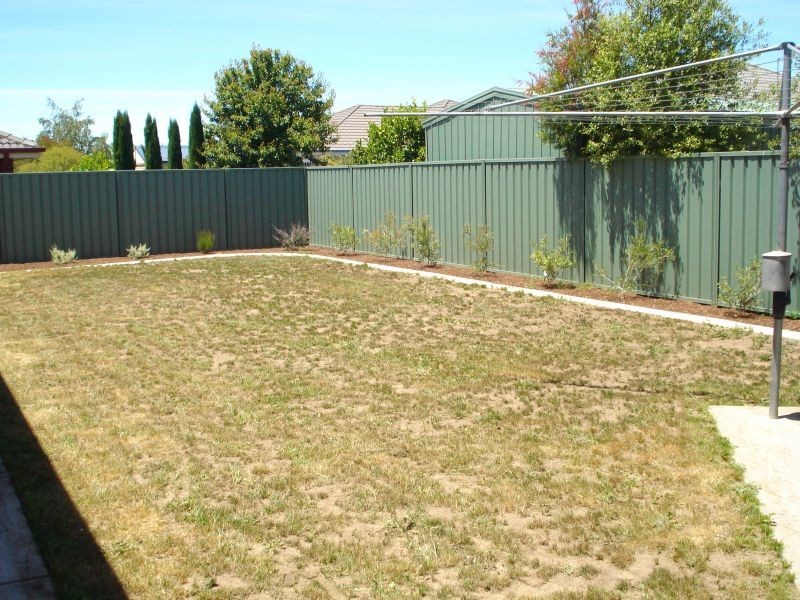 13 Faversham Avenue, Lake Gardens VIC 3355