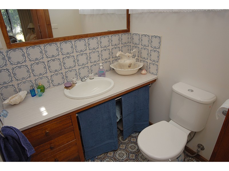 305 Greenhalghs Road, Delacombe VIC 3356