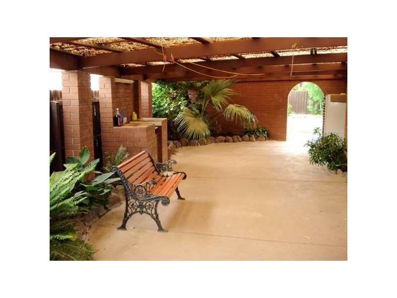 216 Greenhalghs Road, Delacombe VIC 3356