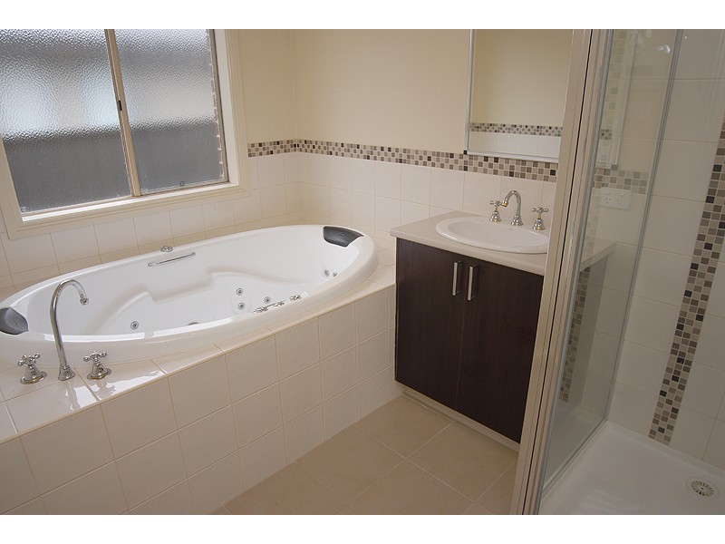 80 Alfredton Drive, Alfredton VIC 3350