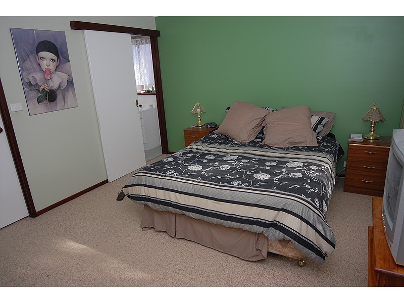 9 Ulswater Road, Wendouree VIC 3355