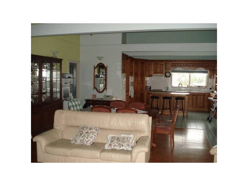 7823 Midland Highway, Magpie VIC 3352