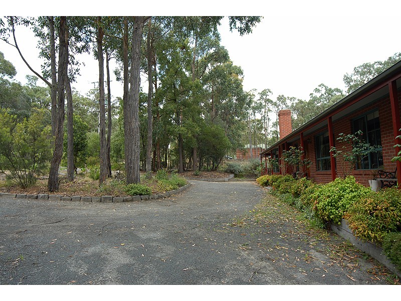 146 Greenhill Road, Mount Helen VIC 3350