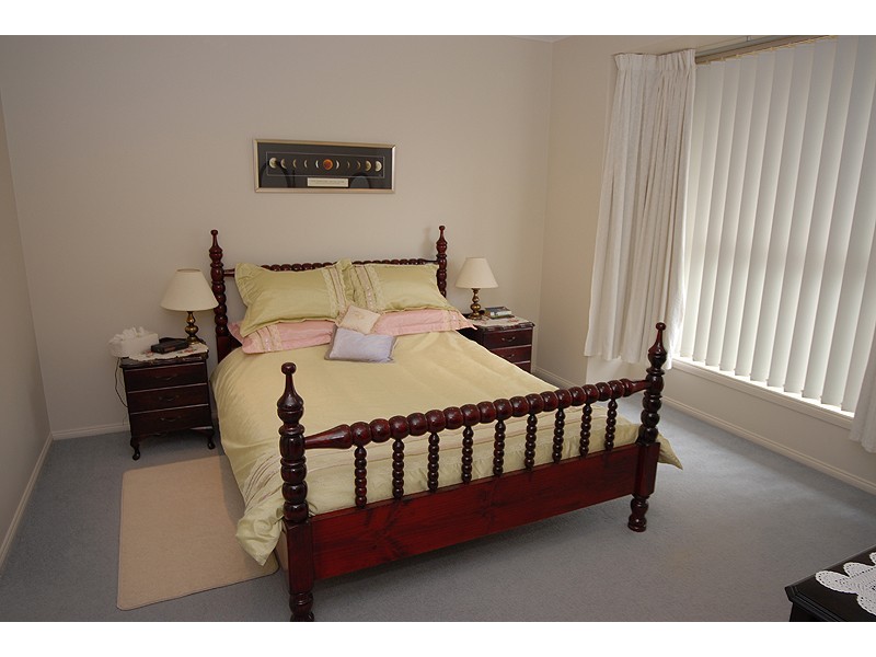 2 Chelsea Place, Alfredton VIC 3350