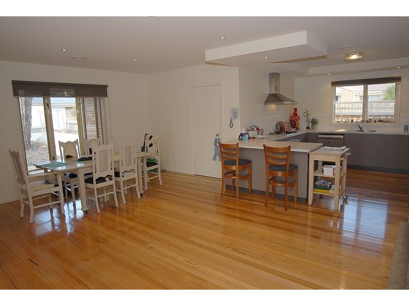 18 Yarra Gum Place, Mount Clear VIC 3350