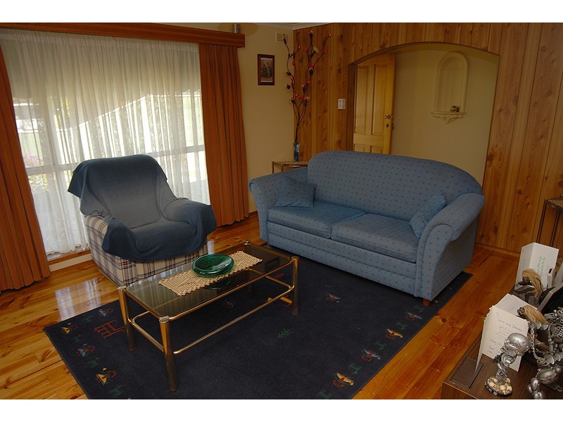 51 Whitelaw Avenue, Delacombe VIC 3356