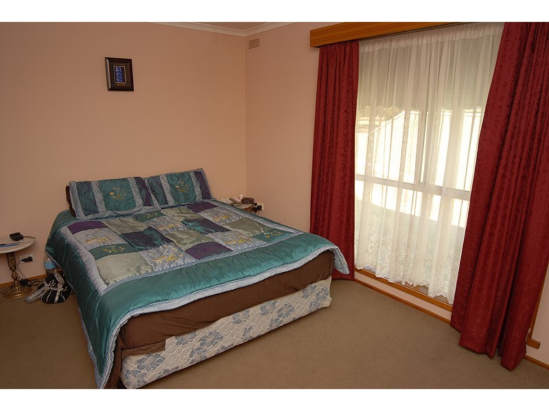 51 Whitelaw Avenue, Delacombe VIC 3356