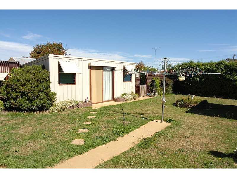 51 Whitelaw Avenue, Delacombe VIC 3356