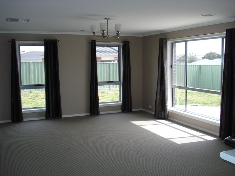 17 Macarthur Park Boulevard, Ballarat VIC 3350