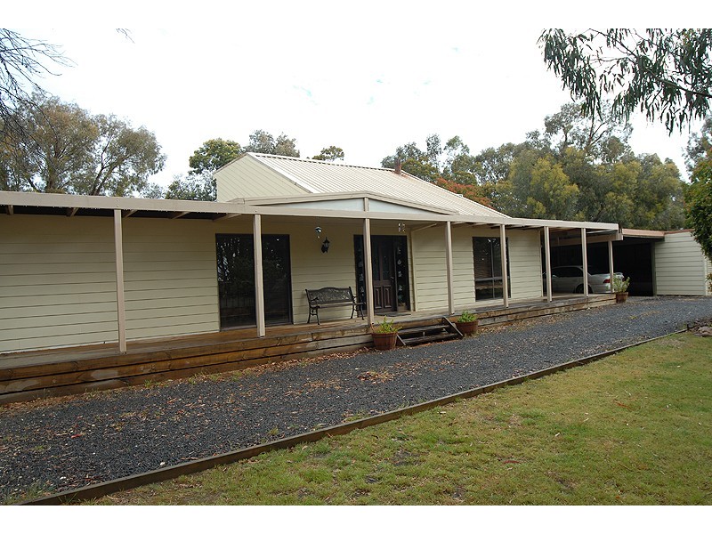 167 Haddon-School Road, Haddon VIC 3351