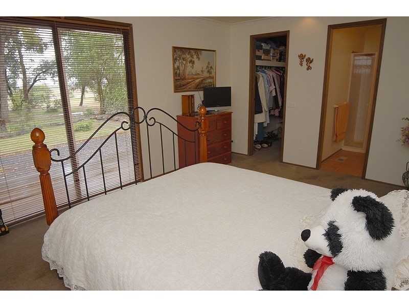 167 Haddon-School Road, Haddon VIC 3351