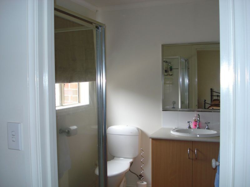 92 Stirling Drive, Lake Gardens VIC 3355