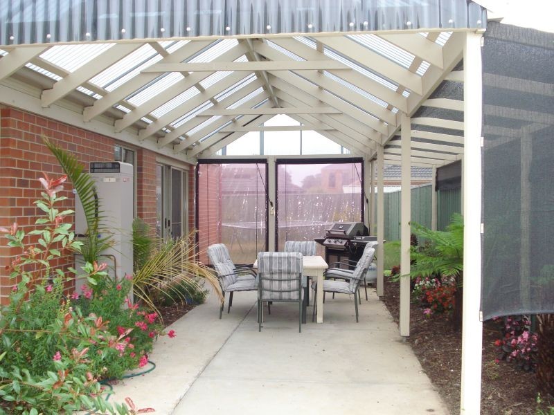 92 Stirling Drive, Lake Gardens VIC 3355