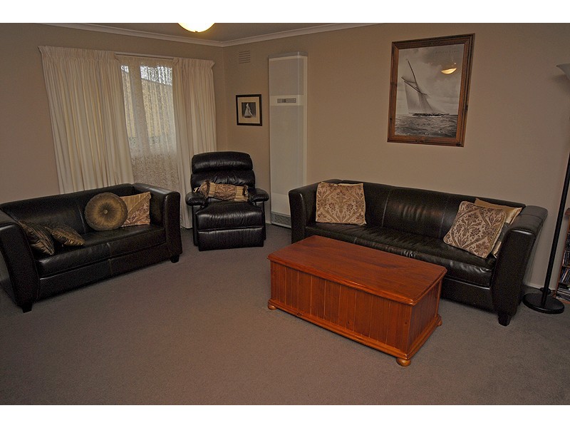 20 Harding Grove, Cardigan Village VIC 3352