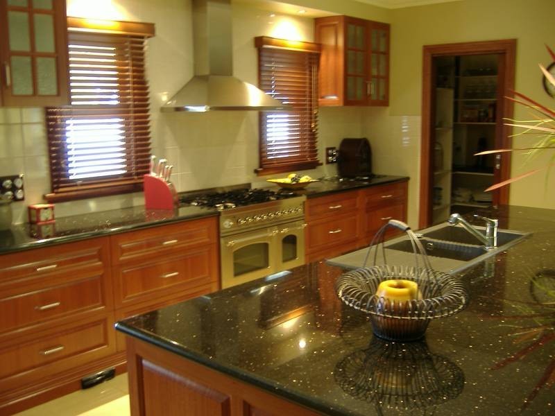 25 Willunga Avenue, Gordon VIC 3345