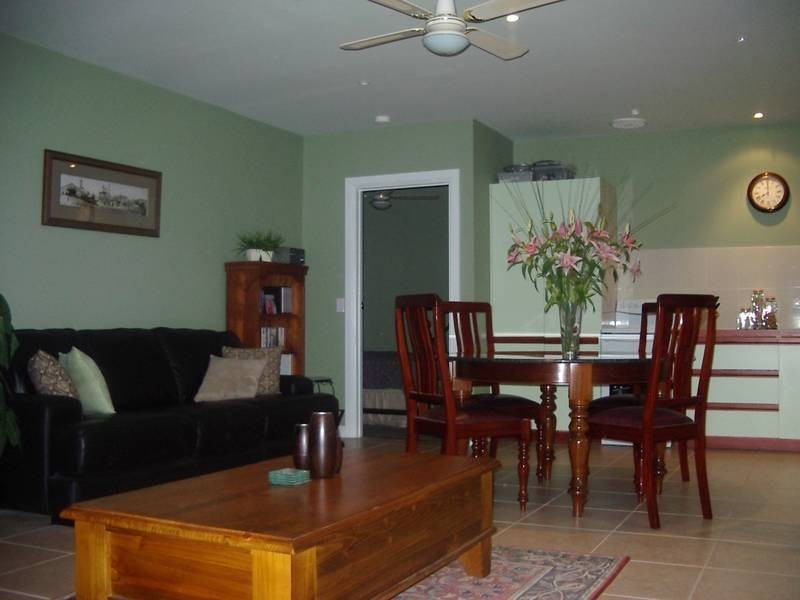 25 Willunga Avenue, Gordon VIC 3345