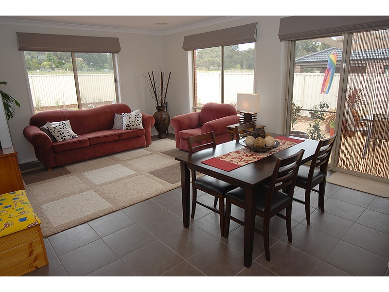 1 Canadian Crescent, Canadian VIC 3350