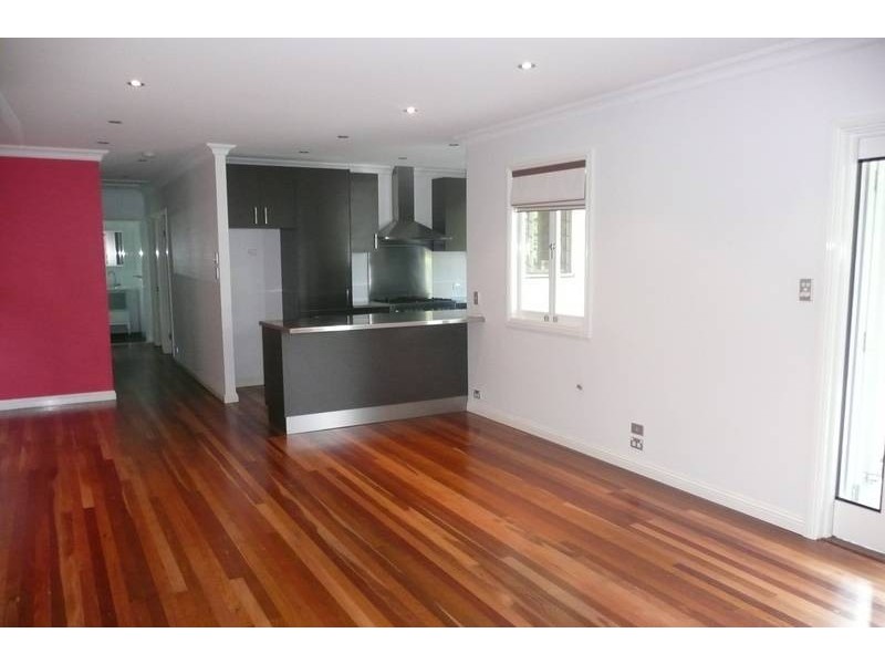 92 Taringa Parade, Indooroopilly QLD 4068