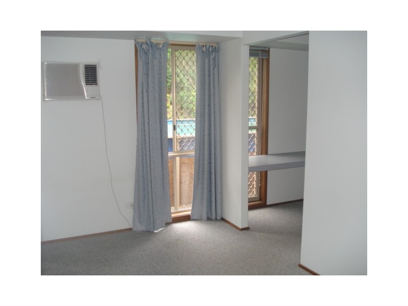 77 Ironbark Rd, Chapel Hill QLD 4069