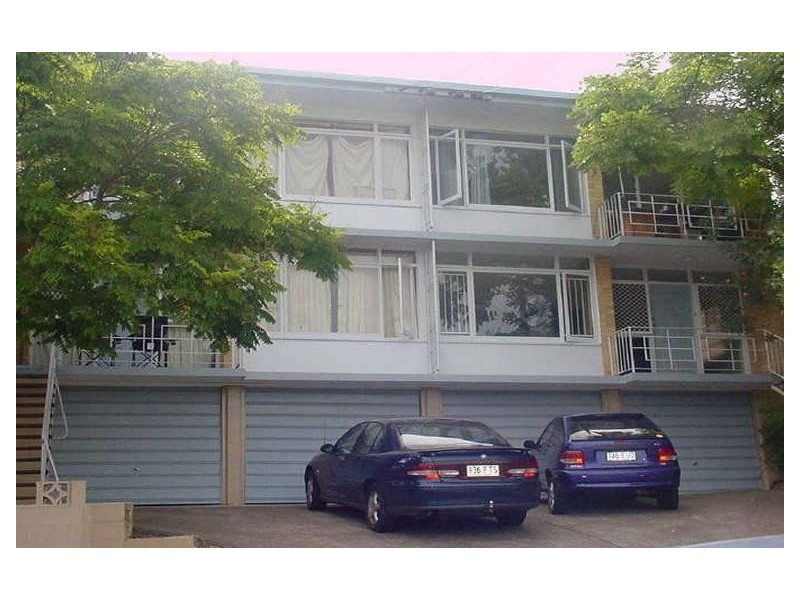 2/25 Raven Street, St Lucia QLD 4067