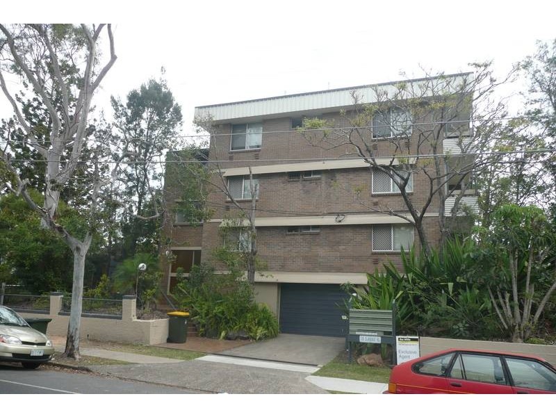 6/125 Clarence Road, Indooroopilly QLD 4068