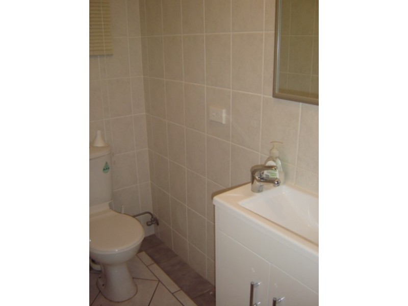 1/10 Byambee Street, Kenmore QLD 4069