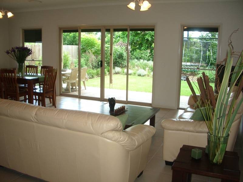 9 Kate Street, Indooroopilly QLD 4068