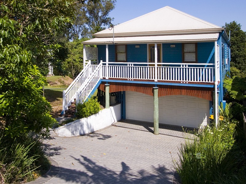 52 Gladstone Street, Indooroopilly QLD 4068
