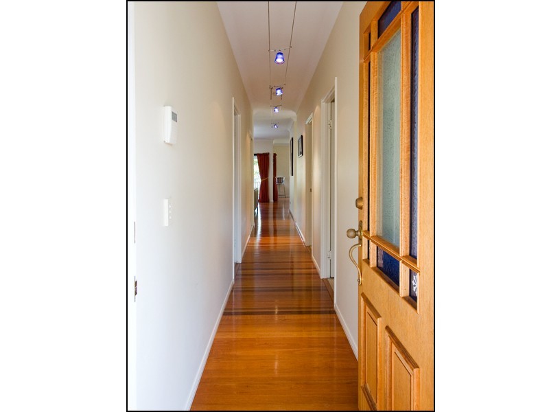 52 Gladstone Street, Indooroopilly QLD 4068
