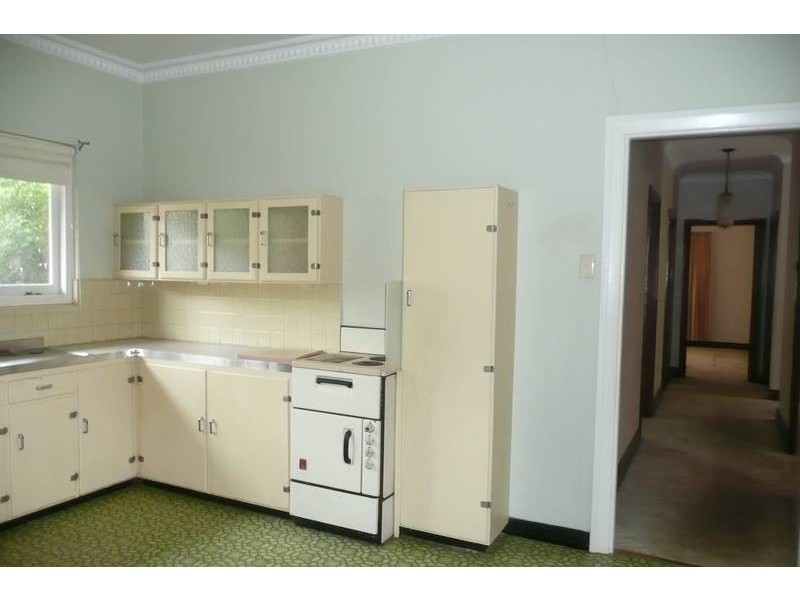 16 Brasted Street, Taringa QLD 4068