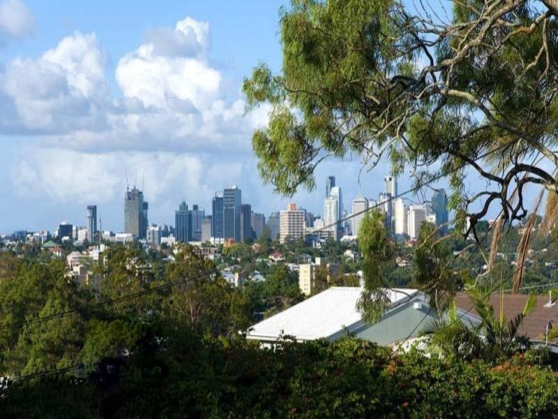 31 Seventh Avenue, St Lucia QLD 4067