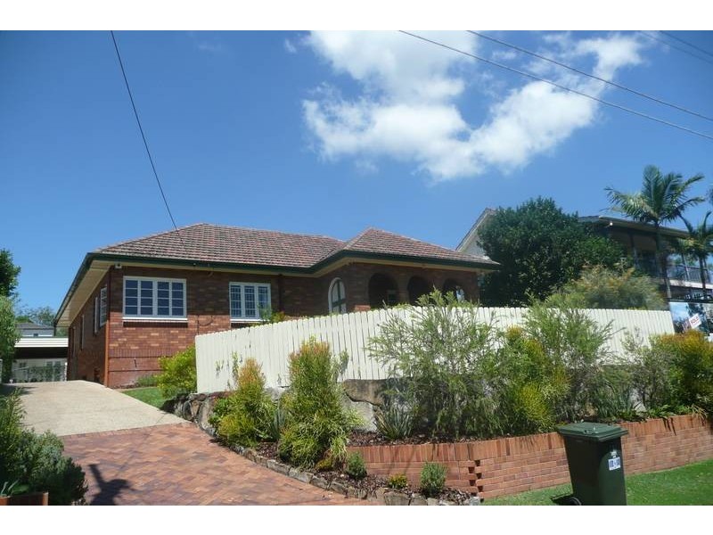 31 Seventh Avenue, St Lucia QLD 4067