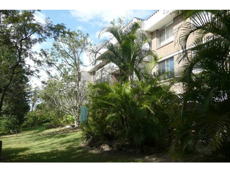 1/125 Clarence Road, Indooroopilly QLD 4068