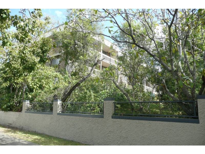 1/125 Clarence Road, Indooroopilly QLD 4068