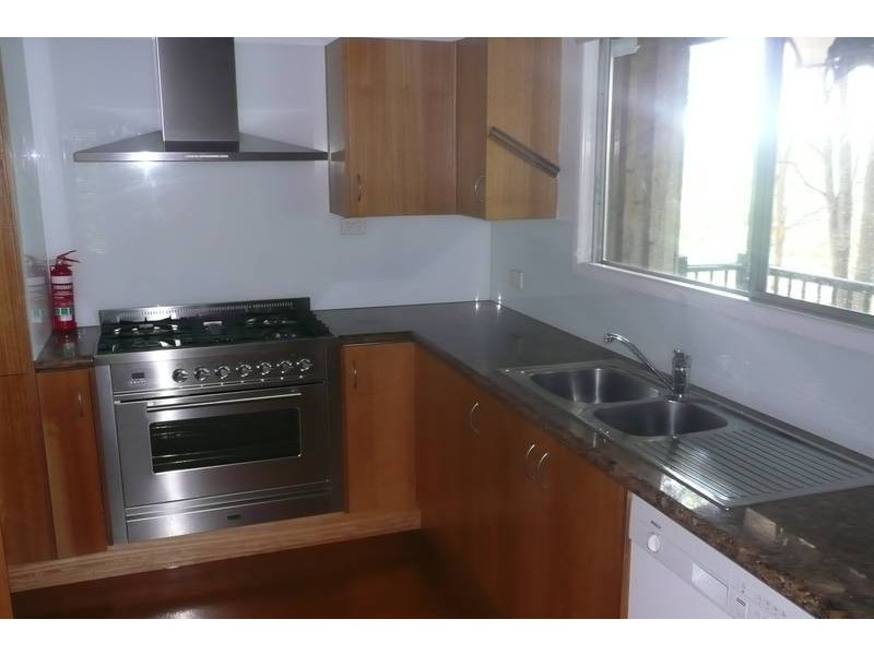 191 Jesmond Rd, Indooroopilly QLD 4068