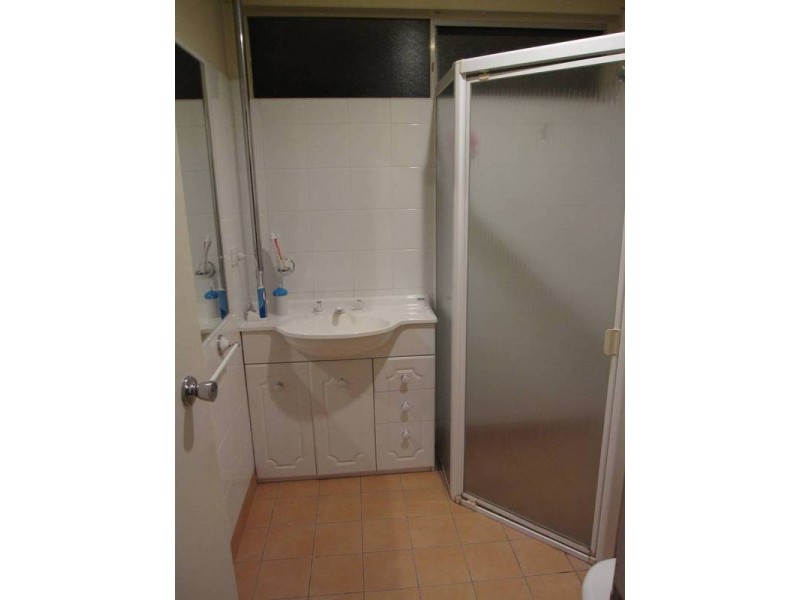 8/12 Foxton Street, Indooroopilly QLD 4068