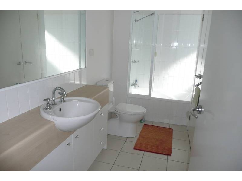 33/28 Belgrave Road, Indooroopilly QLD 4068