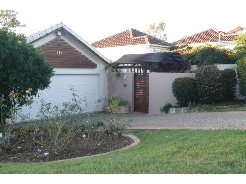 419 Swann Rd, St Lucia QLD 4067