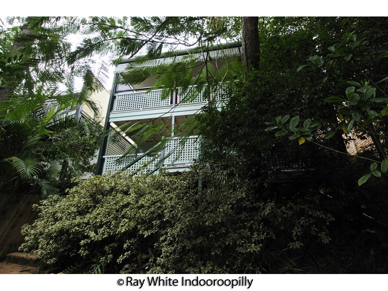 419 Swann Rd, St Lucia QLD 4067