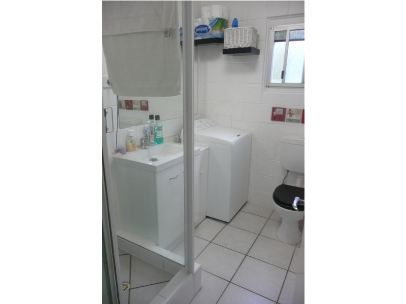 3/140 Central Avenue, Indooroopilly QLD 4068