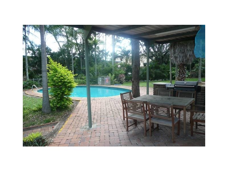 3/140 Central Avenue, Indooroopilly QLD 4068