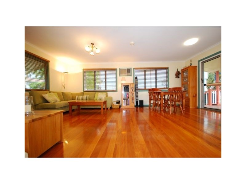 12 Balmore Street, Indooroopilly QLD 4068