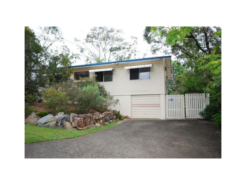 12 Balmore Street, Indooroopilly QLD 4068