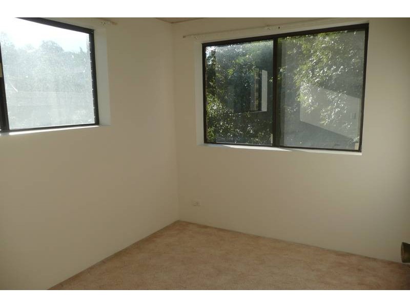 3/55 Central Avenue, Indooroopilly QLD 4068