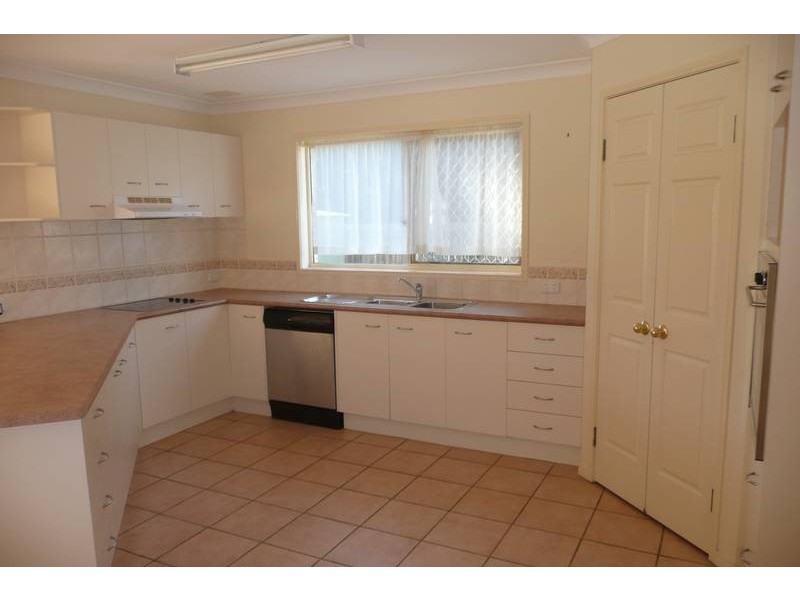 32 Blackbutt Place, Brookfield QLD 4069